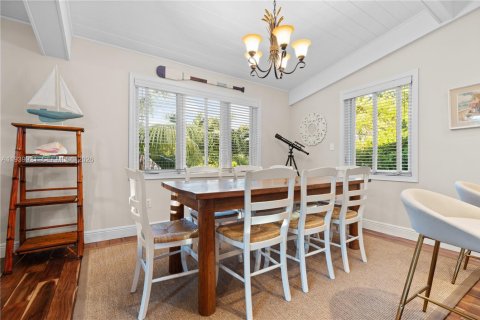 House in Tavernier, Florida 3 bedrooms, 161.93 sq.m. № 2088636 - photo 15