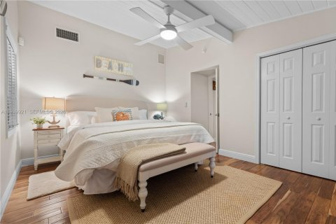 House in Tavernier, Florida 3 bedrooms, 161.93 sq.m. № 2088636 - photo 19