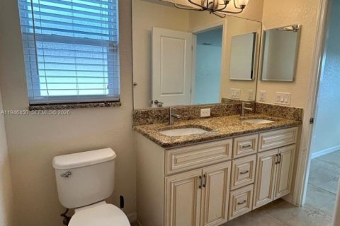 Casa en alquiler en North Port, Florida, 3 dormitorios № 2080403 - foto 13