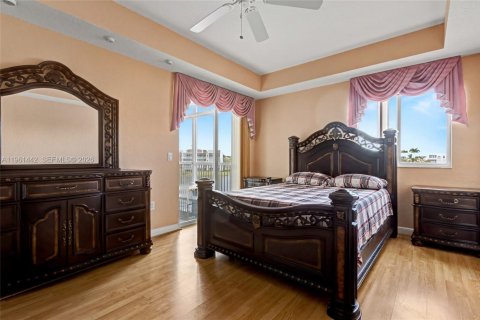 Condo in Tamarac, Florida, 2 bedrooms № 2026275 - photo 30