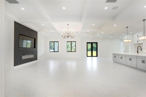 Купить виллу или дом в Довер, Флорида 8 комнат, 313.45м2, № 1791724 - фото 8