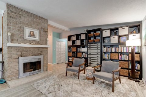 Casa en venta en Edgewater, Florida, 4 dormitorios, 214.14 m2 № 1679034 - foto 5