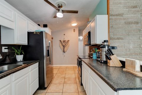 Casa en venta en Edgewater, Florida, 4 dormitorios, 214.14 m2 № 1679034 - foto 12