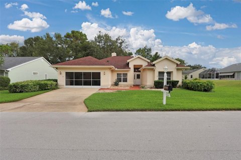 Casa en venta en Ocala, Florida, 3 dormitorios, 198.35 m2 № 1886443 - foto 1