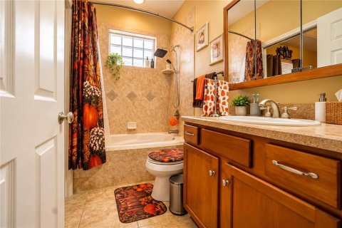 House in Auburndale, Florida 3 bedrooms, 194.91 sq.m. № 2391316 - photo 27