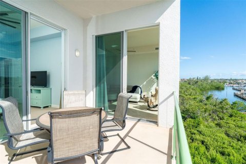Condo in Englewood, Florida, 3 bedrooms  № 1906948 - photo 29