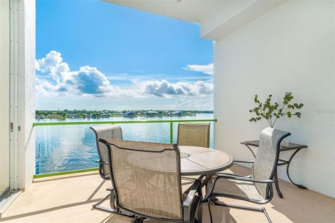 Condo in Englewood, Florida, 3 bedrooms  № 1906948 - photo 28