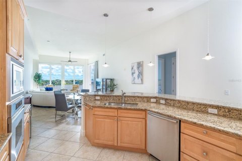 Condo in Englewood, Florida, 3 bedrooms  № 1906948 - photo 19