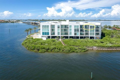 Condo in Englewood, Florida, 3 bedrooms  № 1906948 - photo 4