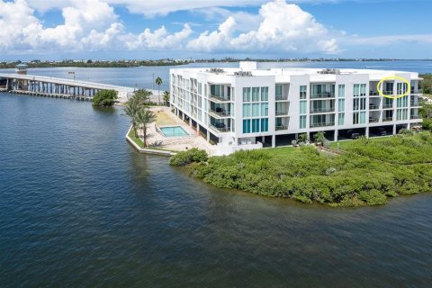Condo in Englewood, Florida, 3 bedrooms  № 1906948 - photo 3