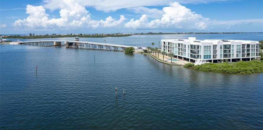 Condo in Englewood, Florida, 3 bedrooms  № 1906948