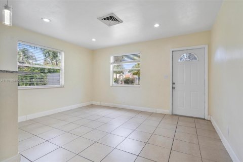 House in West Palm Beach, Florida 2 bedrooms, 69.68 sq.m. № 1779206 - photo 10