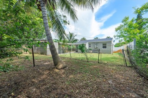 House in West Palm Beach, Florida 2 bedrooms, 69.68 sq.m. № 1779206 - photo 26