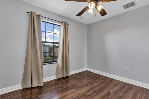Townhouse in Orlando, Florida 3 bedrooms, 144.93 sq.m. № 2379221 - photo 28