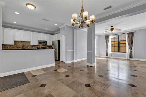 Townhouse in Orlando, Florida 3 bedrooms, 144.93 sq.m. № 2379221 - photo 8