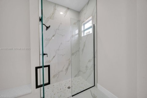 Купить коммерческую недвижимость в Лихай-Эйкерс, Флорида 111.39м2, № 1984311 - фото 14