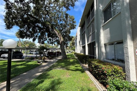 Copropriété à vendre à Sarasota, Floride: 2 chambres, 84.17 m2 № 1884180 - photo 8