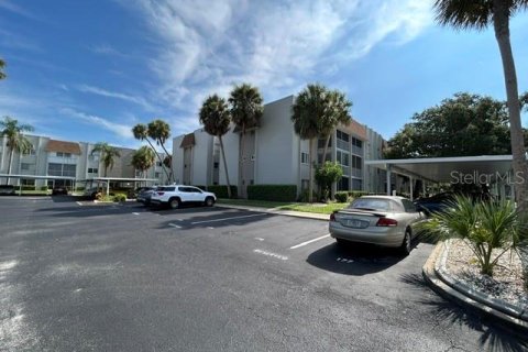 Copropriété à vendre à Sarasota, Floride: 2 chambres, 84.17 m2 № 1884180 - photo 23