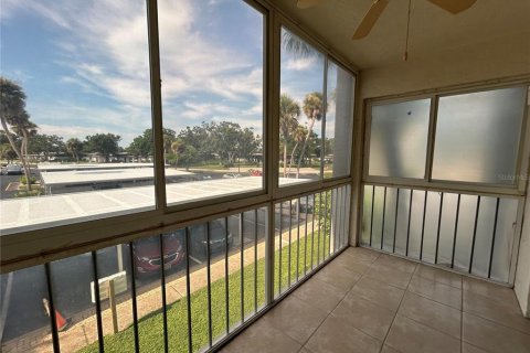 Copropriété à vendre à Sarasota, Floride: 2 chambres, 84.17 m2 № 1884180 - photo 21