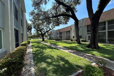 Copropriété à vendre à Sarasota, Floride: 2 chambres, 84.17 m2 № 1884180 - photo 7