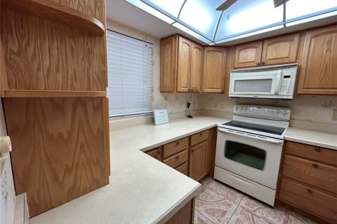 Copropriété à vendre à Sarasota, Floride: 2 chambres, 84.17 m2 № 1884180 - photo 12