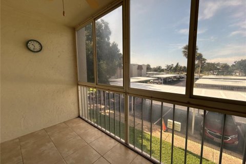 Copropriété à vendre à Sarasota, Floride: 2 chambres, 84.17 m2 № 1884180 - photo 22