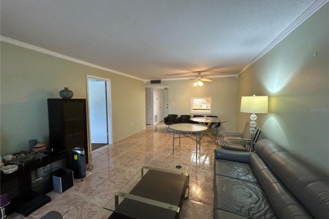 Copropriété à vendre à Sarasota, Floride: 2 chambres, 84.17 m2 № 1884180 - photo 11