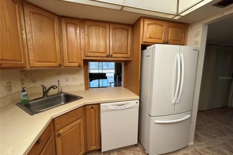 Copropriété à vendre à Sarasota, Floride: 2 chambres, 84.17 m2 № 1884180 - photo 14