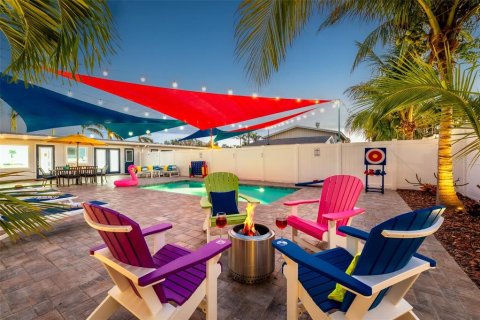 Villa ou maison à vendre à Bradenton, Floride: 6 chambres, 272.48 m2 № 2418563 - photo 13