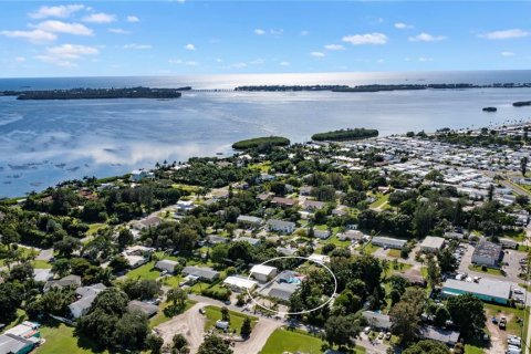Villa ou maison à vendre à Bradenton, Floride: 6 chambres, 272.48 m2 № 2418563 - photo 6