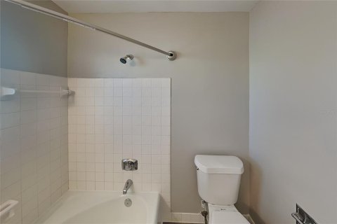 Villa ou maison à louer à Deltona, Floride: 3 chambres, 134.15 m2 № 2420417 - photo 13