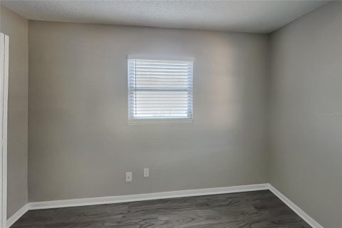 Villa ou maison à louer à Deltona, Floride: 3 chambres, 134.15 m2 № 2420417 - photo 9