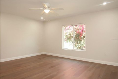 Villa ou maison à vendre à Tampa, Floride: 4 chambres, 165.83 m2 № 1904733 - photo 15