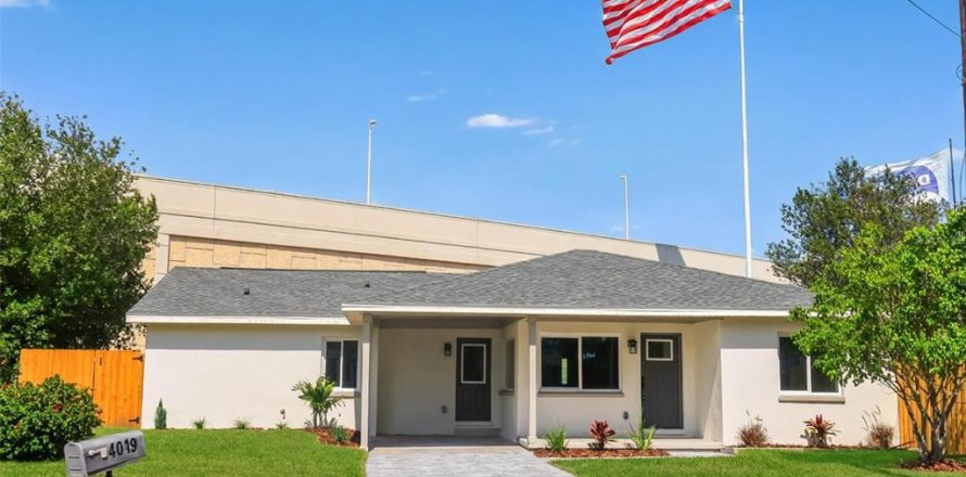 Casa en Tampa, Florida 4 dormitorios, 165.83 m2 № 1904733