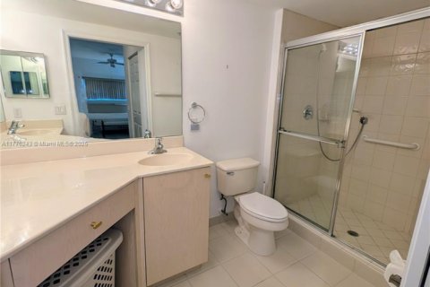 Condo in Greenacres, Florida, 2 bedrooms  № 1730628 - photo 19