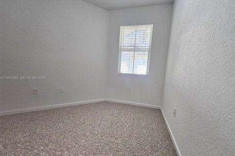 Condominio en alquiler en Doral, Florida, 2 dormitorios, 101.08 m2 № 2009170 - foto 8