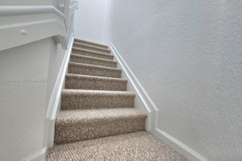 Condominio en alquiler en Doral, Florida, 2 dormitorios, 101.08 m2 № 2009170 - foto 7