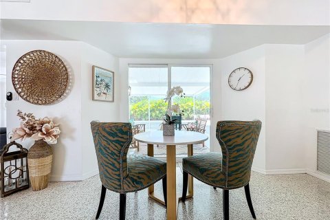 House in Sarasota, Florida 2 bedrooms, 153.85 sq.m. № 1886951 - photo 13