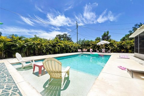 House in Sarasota, Florida 2 bedrooms, 153.85 sq.m. № 1886951 - photo 4