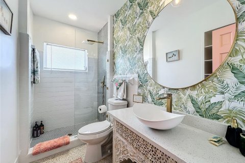 House in Sarasota, Florida 2 bedrooms, 153.85 sq.m. № 1886951 - photo 23