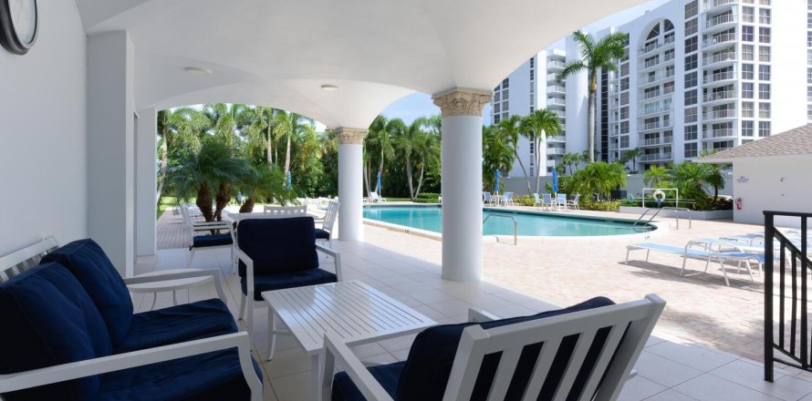 Condo à West Palm Beach, Floride, 2 chambres № 956880