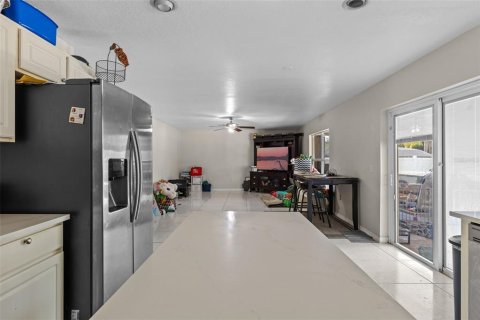 House in Clermont, Florida 4 bedrooms, 222.22 sq.m. № 1893782 - photo 16