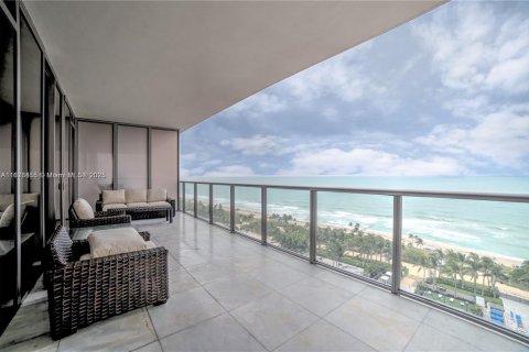 Copropriété à louer à Bal Harbour, Floride: 2 chambres, 156.54 m2 № 1927326 - photo 3