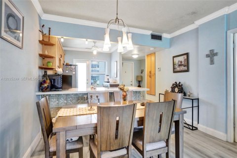 Купить кондоминиум в Халландейл-Бич, Флорида 1 спальня, 78.97м2, № 2086253 - фото 12