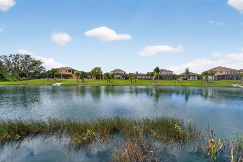 Casa en venta en Wesley Chapel, Florida, 4 dormitorios, 281.4 m2 № 1919612 - foto 8