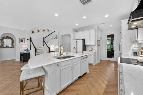 Casa en venta en Wesley Chapel, Florida, 4 dormitorios, 281.4 m2 № 1919612 - foto 13