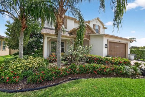 Casa en venta en Wesley Chapel, Florida, 4 dormitorios, 281.4 m2 № 1919612 - foto 2