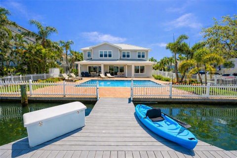 Land in Treasure Island, Florida № 2306439 - photo 8