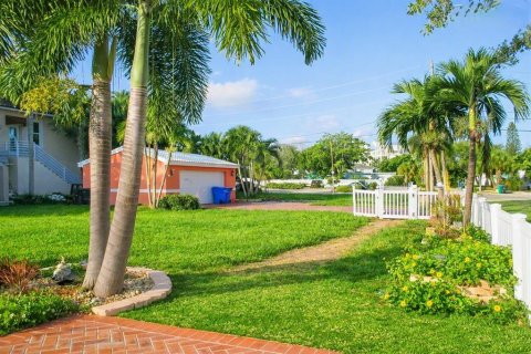 Land in Treasure Island, Florida № 2306439 - photo 2