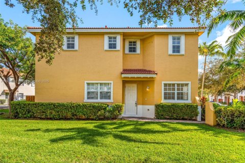 Townhouse in Homestead, Florida 3 bedrooms, 140.1 sq.m. № 1966178 - photo 3